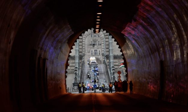 <span class="entry-title-primary">Út</span> <span class="entry-subtitle">Horváth Zsolt – Tádé verse</span>