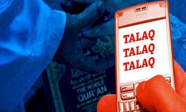 India: Börtönbe kerülhet, aki sms-ben akar válni