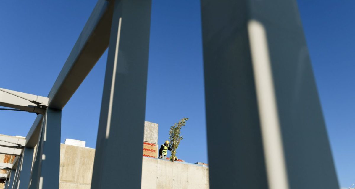 Bokrétaünnep a Liszt Ferenc-repülőtér leendő utasmólójánál