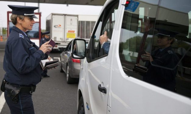 Július 31-ig, azaz holnapig tart nyitva este 10-ig a röszkei közúti határátkelőhely