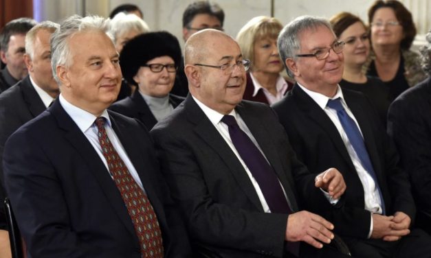 Pásztor István a Duna-díj idei kitüntetettje