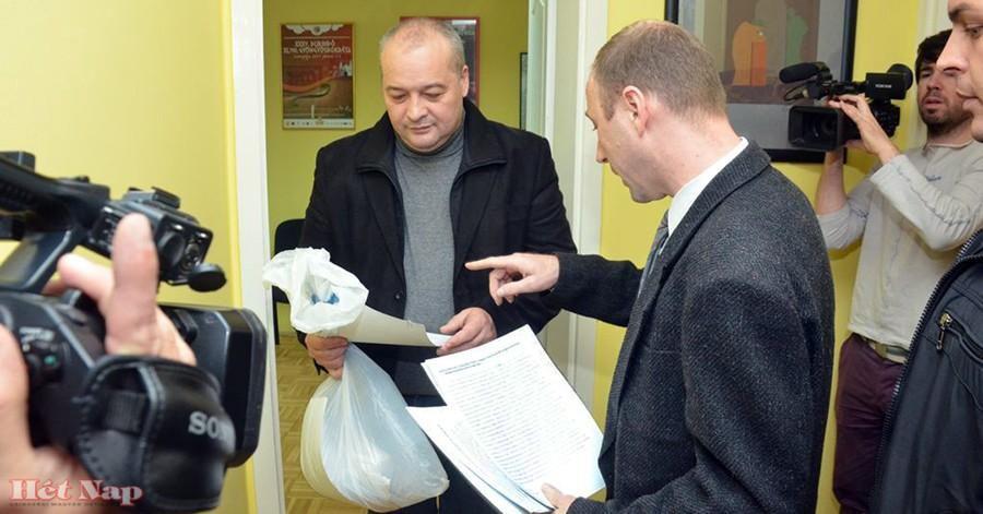 <span class="entry-title-primary">Letartóztatták az MNT hivatalvezetőjét?</span> <span class="entry-subtitle">Bábi Attila volt topolyai polgármestert hírek szerint 40 milliós hűtlen kezeléssel vádolják</span>