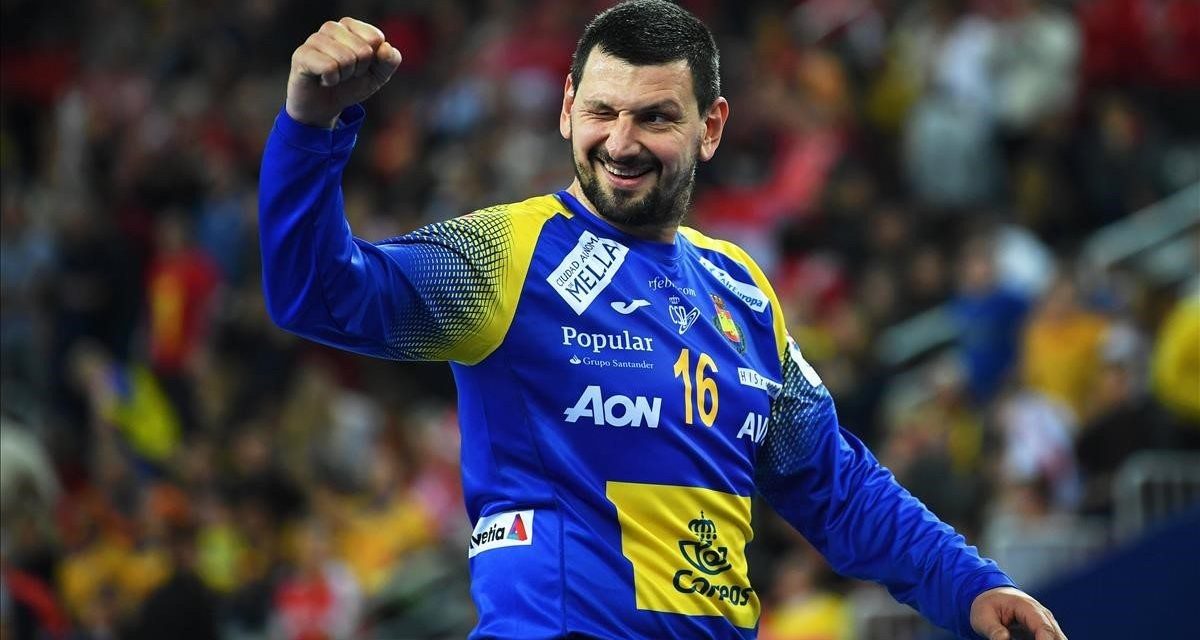 Sterbik: Boldogan vonulok vissza!