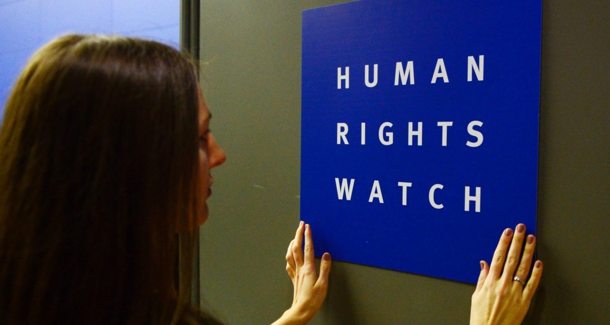 HRW: Szerbiában kampányszerűen gyalázzák a független médiát