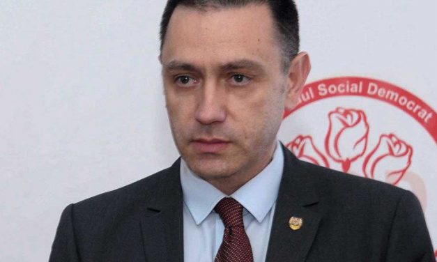 <span class="entry-title-primary">Mihai Fifor védelmi miniszter lett Románia ügyvivő miniszterelnöke</span> <span class="entry-subtitle">A Szociáldemokrata Párt nőszervezetének vezetőjét, Viorica Dăncilă európai parlamenti képviselőt jelöli kormányfőnek</span>