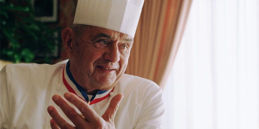 <span class="entry-title-primary">A séfek séfje végleg letette a fakanalat</span> <span class="entry-subtitle">„Az élet túl rövid a szegényesen mért adagokhoz és a diétához. A diétás kaják olyanok, mint egy opera zenekar nélkül”</span>