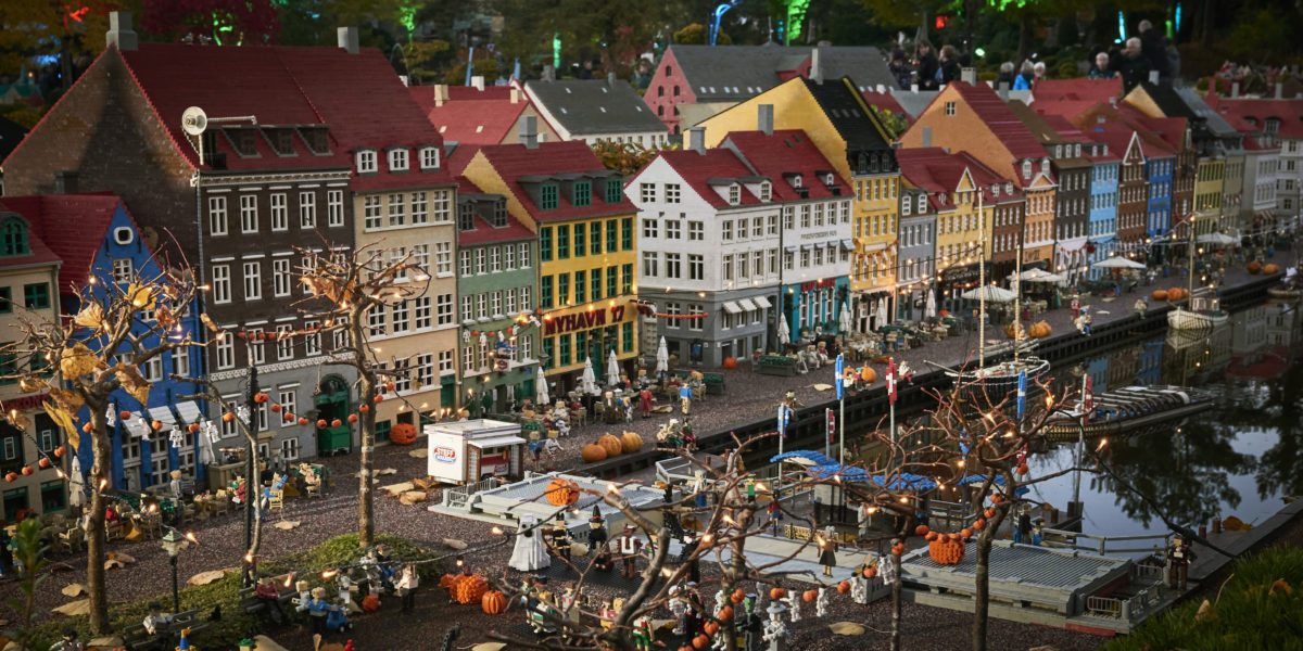 <span class="entry-title-primary">Játssz egy jót…</span> <span class="entry-subtitle">...a LEGO hatvanadik születésnapján</span>