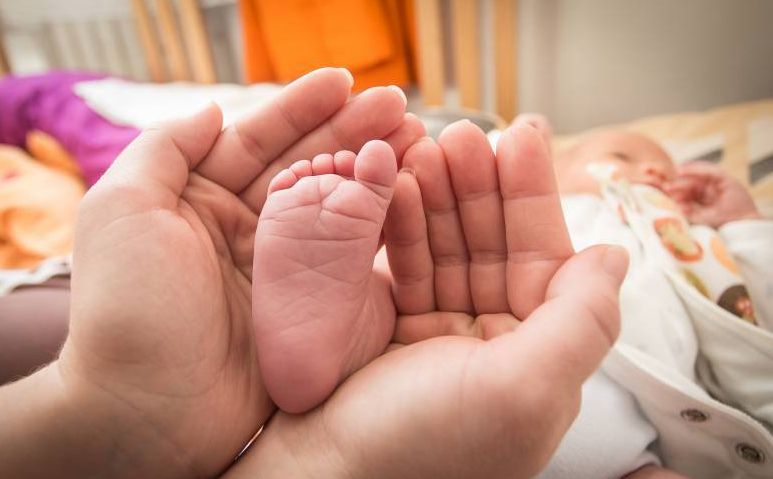 Az ombudsman arra kéri a szülőszobai erőszakot elszenvedő nőket, hogy jelentkezzenek a hivatalánál