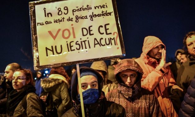 <span class="entry-title-primary">Tüntetések Romániában</span> <span class="entry-subtitle">Az igazságszolgáltatás politikai ellenőrzés alá vonása ellen tiltakoznak</span>