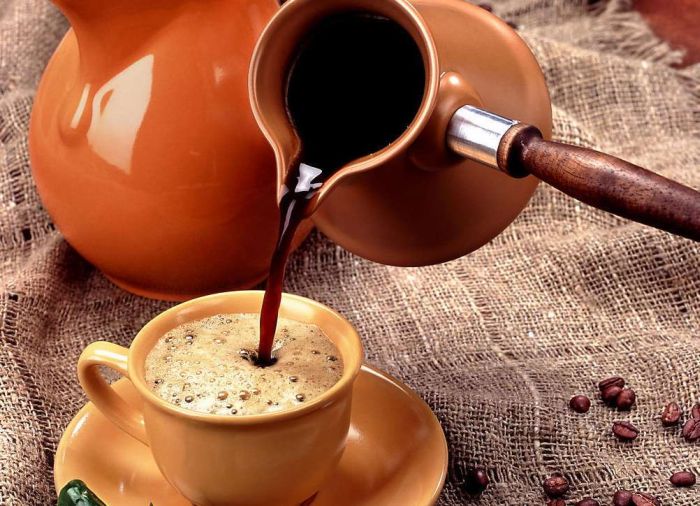 A jövedéki adó és a kávé árának alakulása az ígéretek tükrében