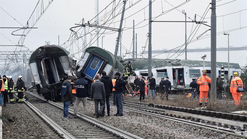 <span class="entry-title-primary">Halálos kimenetelű vonatbaleset Olaszországban</span> <span class="entry-subtitle">Kisiklott egy személyvonat Milánó közelében</span>