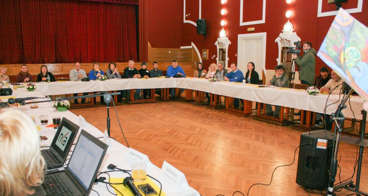 Pályázatírókat képeztek a Népkörben