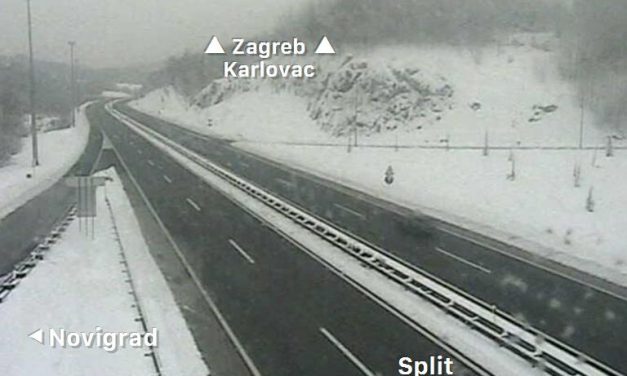 <span class="entry-title-primary">Megbénult a közlekedés Horvátországban</span> <span class="entry-subtitle">A télire fordult időjárás miatt számos főút vált járhatatlanná</span>