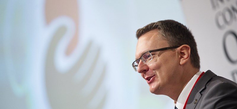 Rétvári Bence szerb miniszterekkel tárgyalt