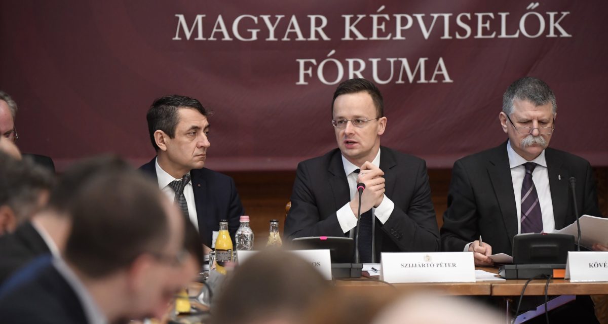<span class="entry-title-primary">Szijjártó: A határon túli magyar közösségek álláspontja határozza meg a kormány nemzetpolitikáját</span> <span class="entry-subtitle">Budapesten ülésezett pénteken a Kárpát-medencei Magyar Képviselők Fóruma</span>