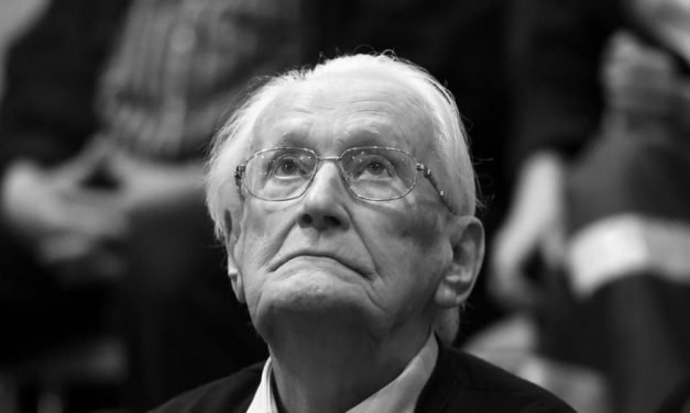 Meghalt az auschwitzi könyvelő