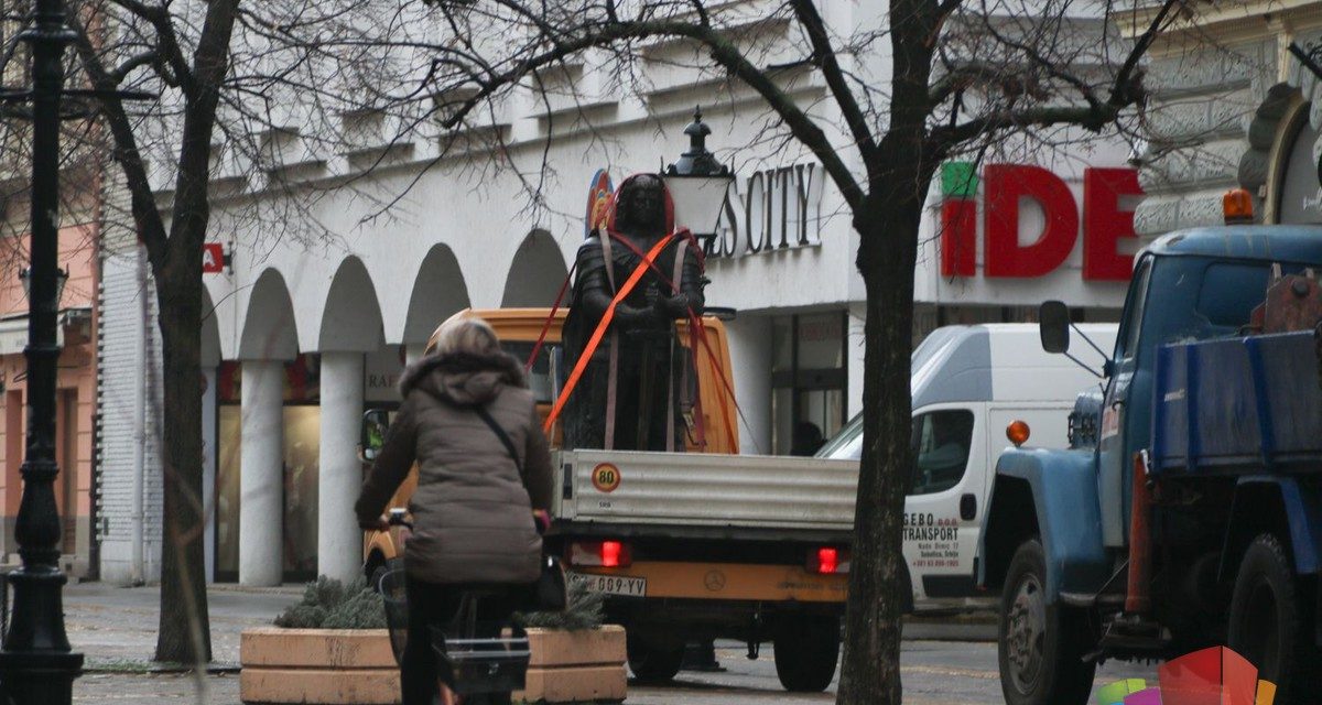 Orbán Viktor megtekinti Mátyás király szabadkai szobrát? (FOTÓGALÉRIA)