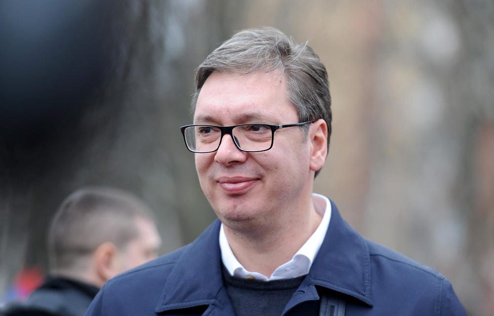 Vučić már szeptemberben megemelné a béreket