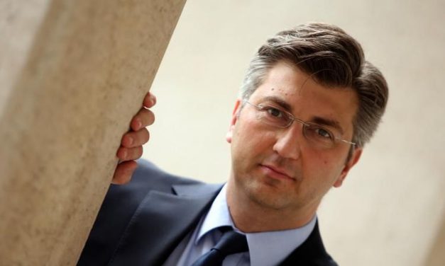 <span class="entry-title-primary">Horvátországban is vitákat gerjeszt az Isztambuli Egyezmény</span> <span class="entry-subtitle">Az elnökségi ülés résztvevőinek többsége alaposan elemezte a szerződést, és nem talált benne semmi olyat, ami a gender-elméletre utalna</span>