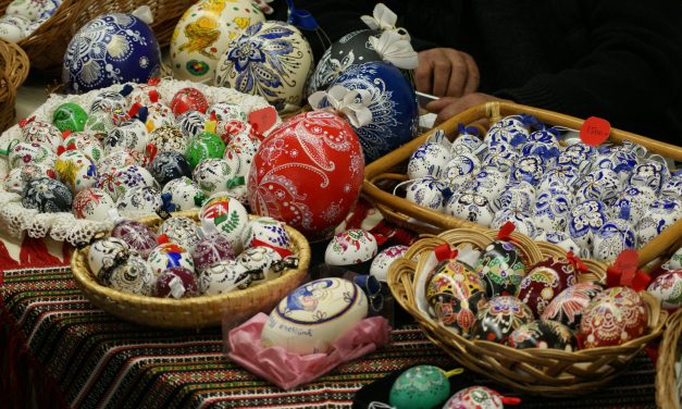 <span class="entry-title-primary">Húsvéti hagyományok</span> <span class="entry-subtitle">Élő-elfeledett ünnepi szokásokról dióhéjban</span>