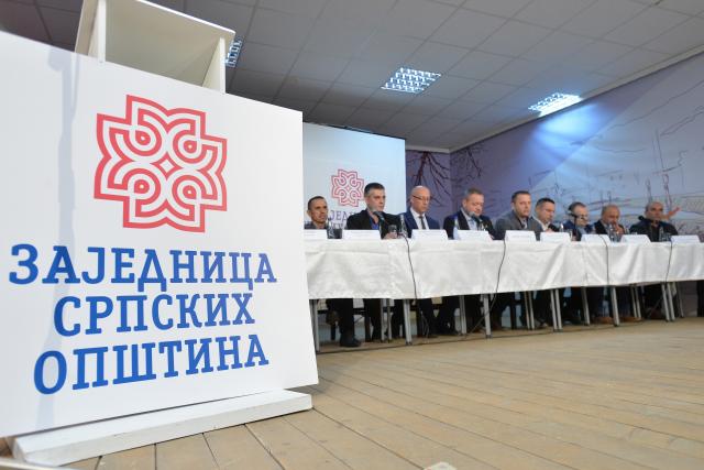 A koszovói szerbek kitartanak követeléseik mellett