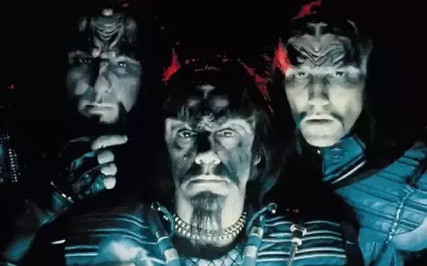 Ki akar megtanulni klingonul?