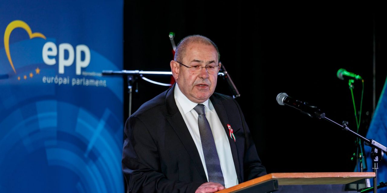 Pásztor István: Van mire büszkének lennünk