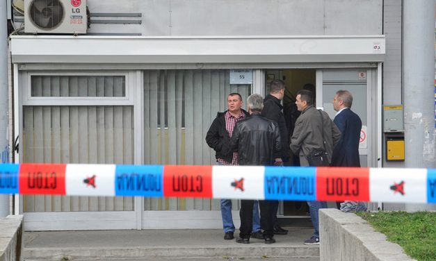 Az egykori munkás ölt a vállalatban