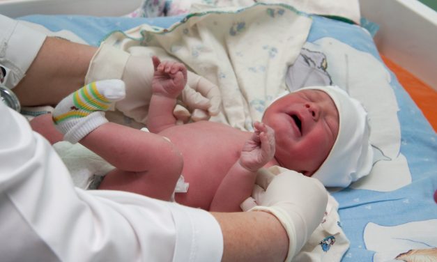 Eltűnt csecsemő szüleinek ítélt meg kártérítést a nagykikindai bíróság