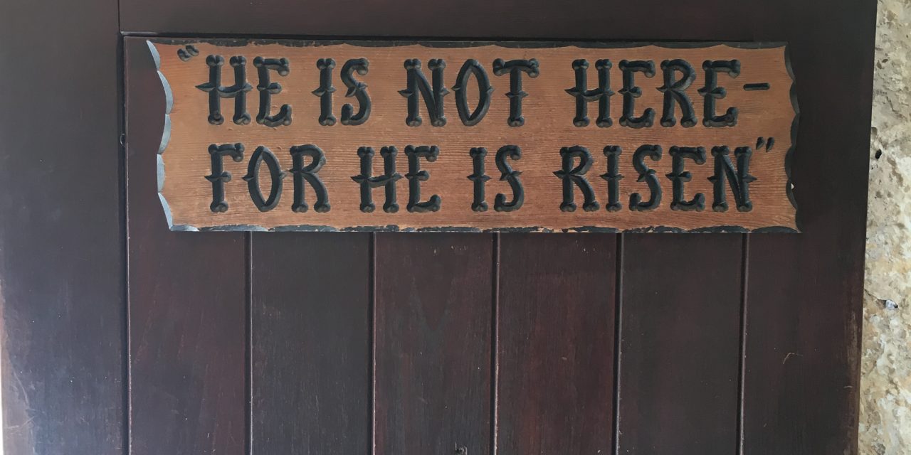 <span class="entry-title-primary">„Ő nincs itt, mert feltámadott”</span> <span class="entry-subtitle">A Sziklasír ajtajában</span>