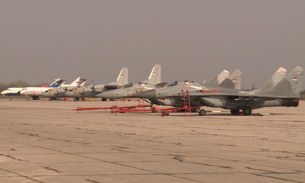 Lezuhant egy katonai repülőgép, egy személy meghalt