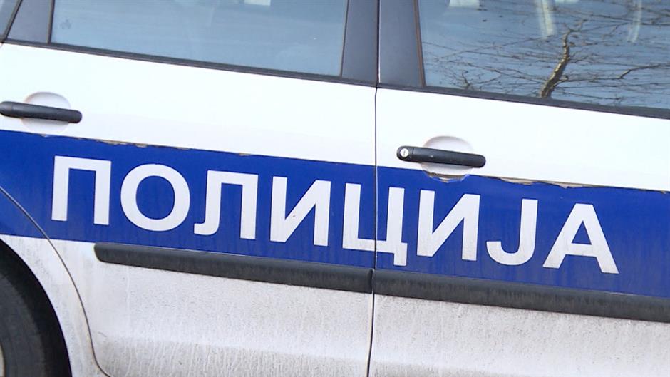 Tartozott neki, így levágta az ujját