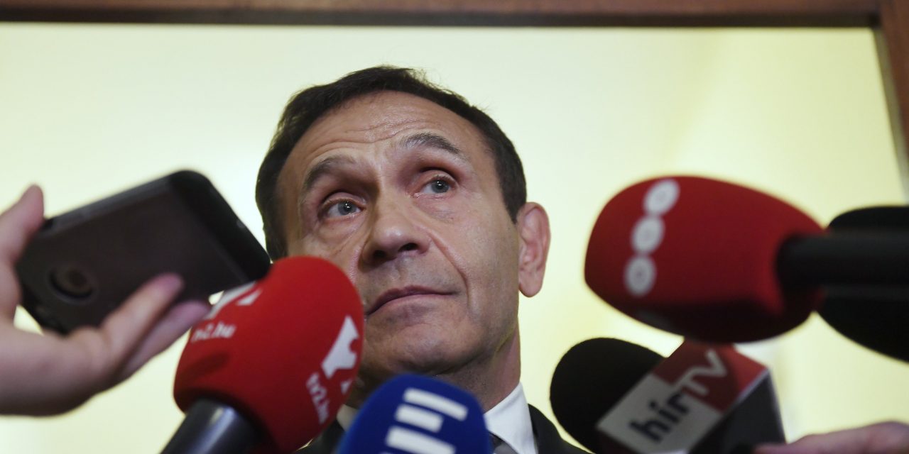 Gyárfás Tamást hét év börtönre, Portik Tamást életfogytiglani fegyházra ítélték jogerősen