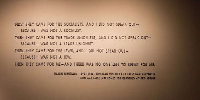 <span class="entry-title-primary">Mikor a nácik elvitték…</span> <span class="entry-subtitle">Martin Niemöller német teológus, korai Hitler-hívőből vált ellenálló és Dachauba zárt lelkész</span>