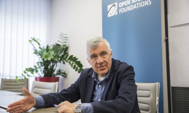 Ha el is költözne, megtartja elkötelezettségét Magyarország iránt Soros György alapítványa