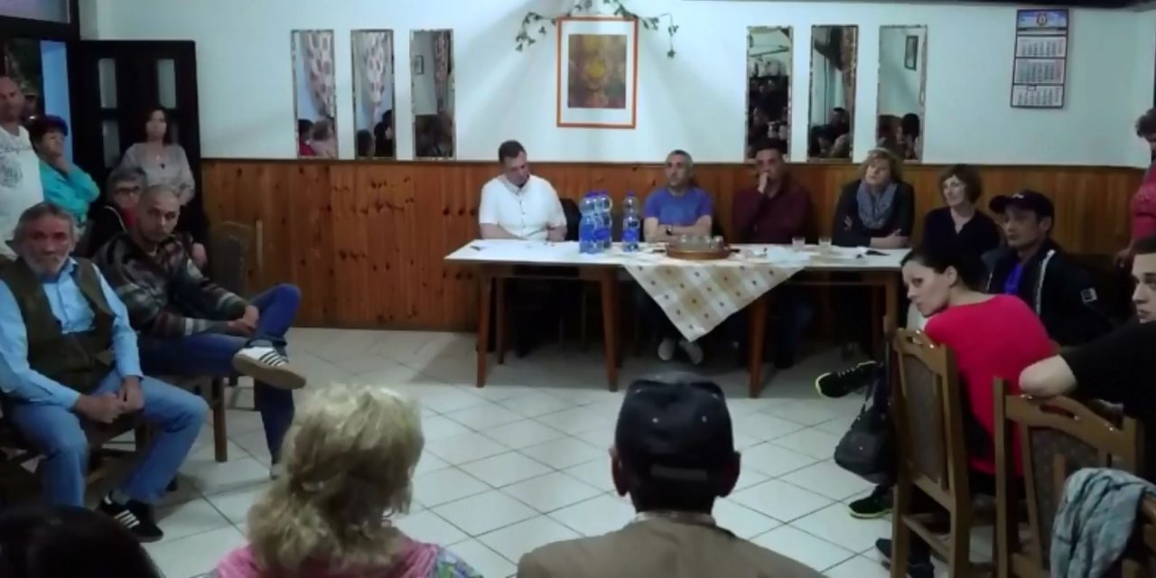 Martonos: Köpködés, fenyegetés, nemi szerv mutogatása…