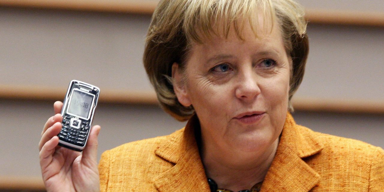 Angela Merkel már a telefont sem hajlandó felvenni, ha Orbán hívja