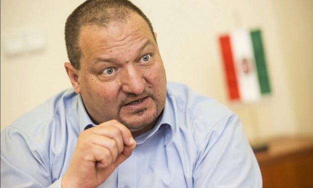 A határon túli aktivisták Orbán rendszeréből (is) élnek?! (Videó)