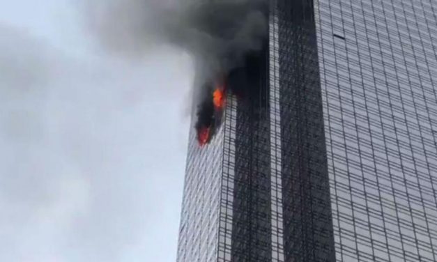 <span class="entry-title-primary">Tűz ütött ki a New York-i Trump-toronyban</span> <span class="entry-subtitle">Egy személy meghalt, többen megsérültek</span>