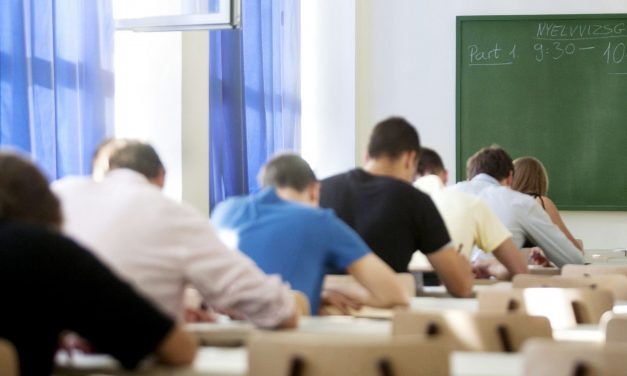 A Jogi Kar nem hagyja magát: Lehet magyarul felvételizni, de másnap szerb nyelvvizsga következik