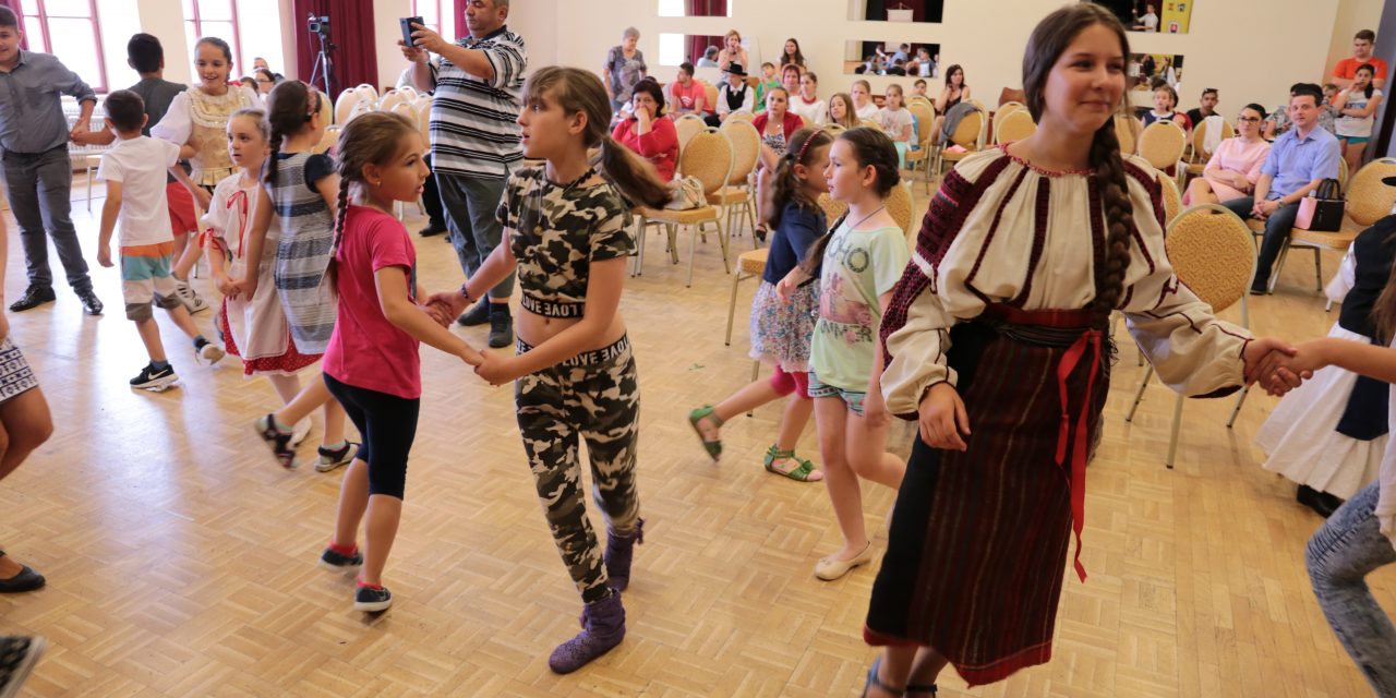 <span class="entry-title-primary">A mesék ifjú mesterei</span> <span class="entry-subtitle">A felvidéki népmesemondó-verseny döntőjét Rozsnyón rendezik</span>