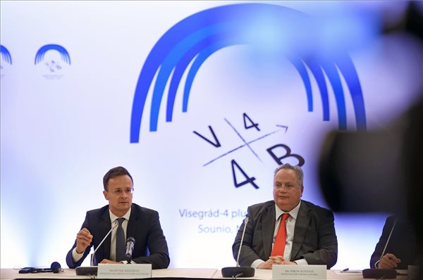 Szijjártó Péter: Az EU dél felől védtelen