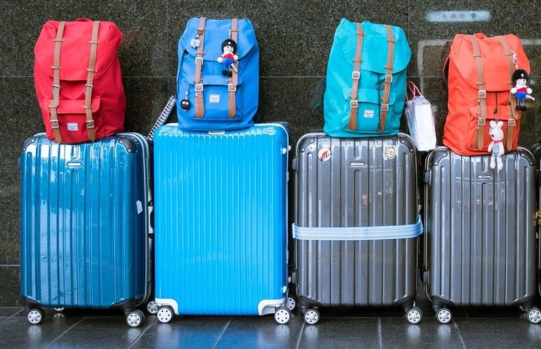 Évente 25 000 ember hagyja el az országot