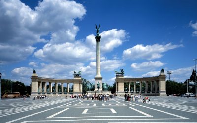 Egyre több közéleti személyiség csatlakozik a pénteki tüntetéshez