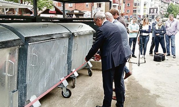 Szemeteseket avatott fel a polgármester Kosovska Mitrovicán