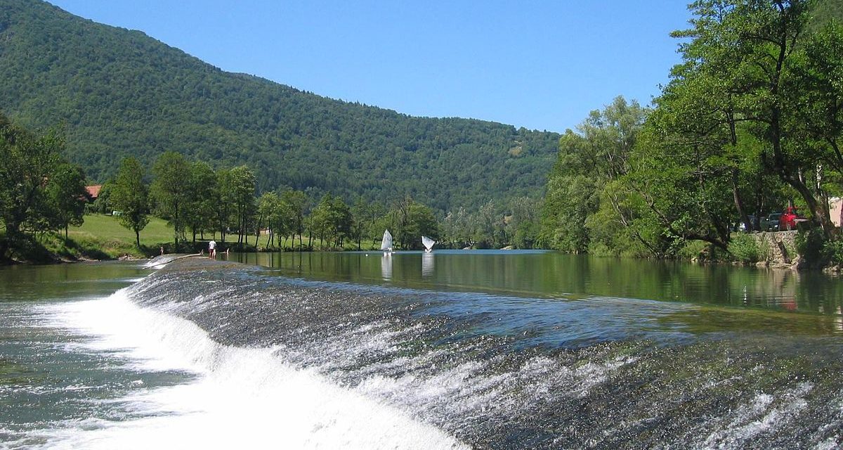 <span class="entry-title-primary">Szlovénia regionális szinten kezelné a menekültválságot</span> <span class="entry-subtitle">Ljubljana szerint egy új, a korábbinál veszélyesebb balkáni migránsútvonal van kialakulóban</span>