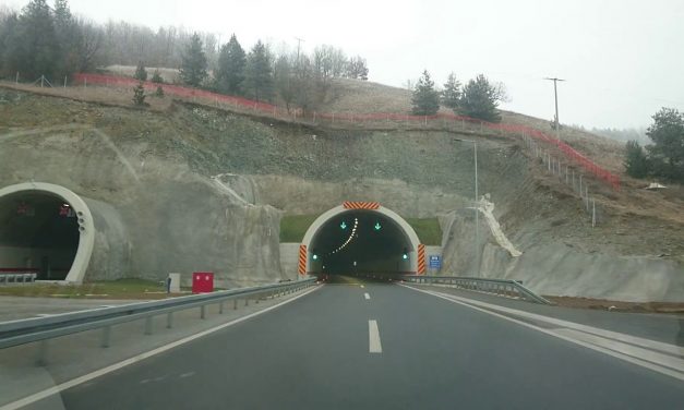 Mi legyen a neve a Belgrádot és Montenegrót összekötő autópályának?