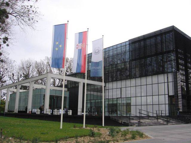 Nem utalja a pénzt az egyetemeknek az állam, azoknak nincs miből kifizetni a rezsit