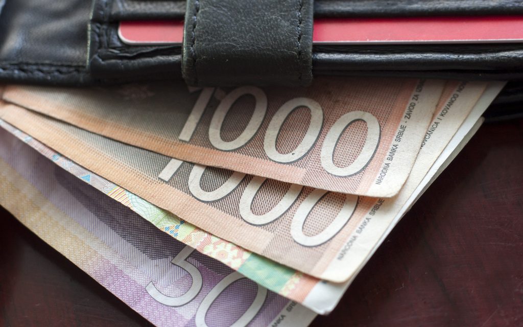 A zentai átlagfizetés 2500 dinárral nagyobb, mint az adai, vagy a kanizsai