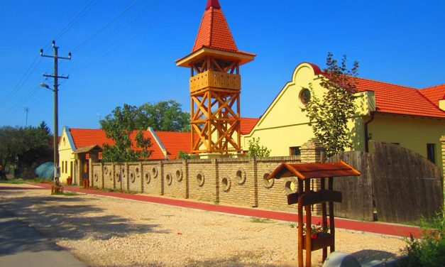 Tanyaszínház 2018: Bácsfeketehegyen kezdődik, Zentán fejeződik